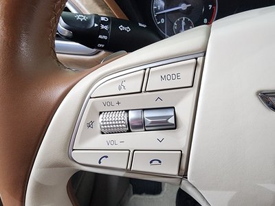 2019 Genesis G90 — миниатюра 22