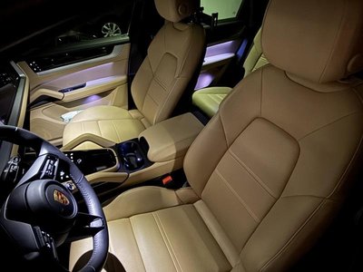 2023 Porsche CAYENNE 照片 10