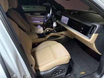 صورة مصغرة 11 لـ 2023 Porsche CAYENNE