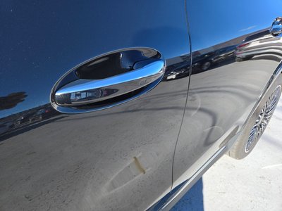 MERCEDES-BENZ EQA - 10