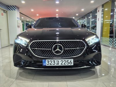 MERCEDES-BENZ E-CLASS - 2