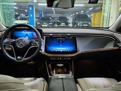 MERCEDES-BENZ E-CLASS - 5
