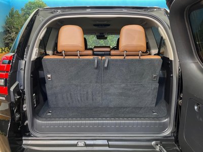 2022 Toyota LAND CRUISER PRADO — миниатюра 30