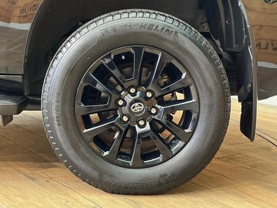 2022 Toyota LAND CRUISER PRADO — миниатюра 34