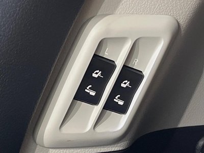 2022 Toyota LAND CRUISER PRADO — миниатюра 33
