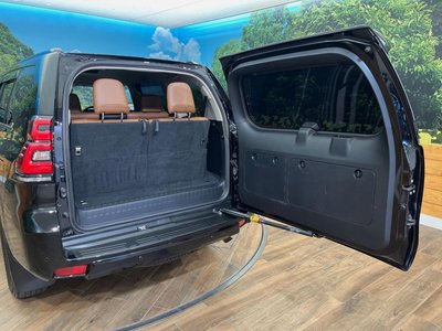 2022 Toyota LAND CRUISER PRADO — миниатюра 31