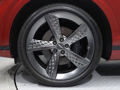صورة 6 لـ 2021 Genesis GV70