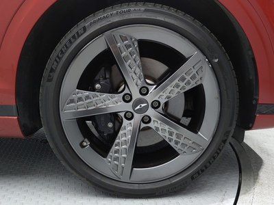 صورة 4 لـ 2021 Genesis GV70