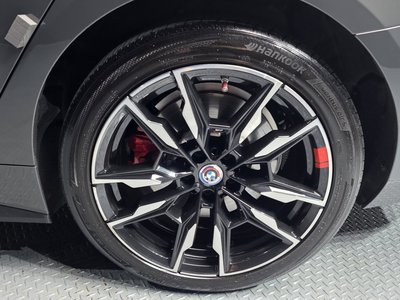 BMW I4 - 8