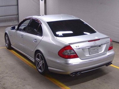 MERCEDES-BENZ E-CLASS AMG - 2