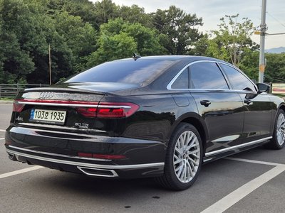 صورة 3 لـ 2021 AUDI A8