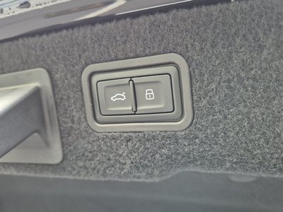 صورة مصغرة 19 لـ 2021 AUDI A8