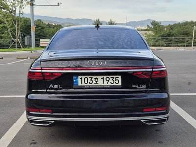 صورة 6 لـ 2021 AUDI A8