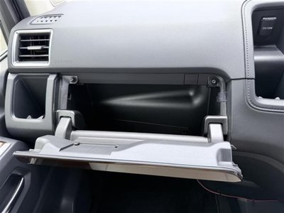 صورة مصغرة 22 لـ 2020 Toyota GRAND ACE