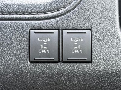 صورة 7 لـ 2020 Toyota GRAND ACE