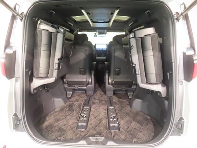 2024 Toyota ALPHARD thumbnail 32