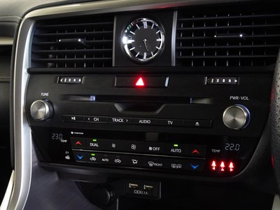 صورة مصغرة 20 لـ 2022 Lexus RX