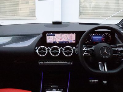 صورة 4 لـ 2025 Mercedes-BENZ GLA