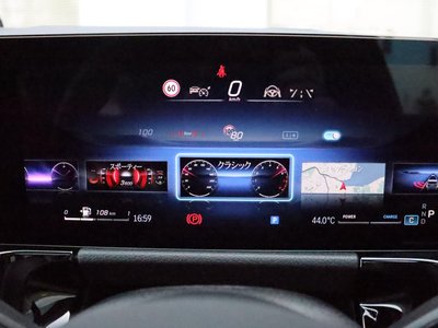 2025 Mercedes-BENZ GLA — миниатюра 37
