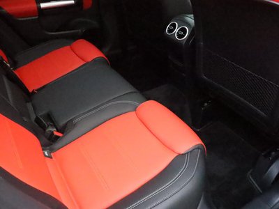 2025 Mercedes-BENZ GLA — миниатюра 49