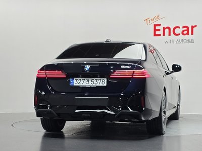 2024 BMW 5 SERIES 照片 4