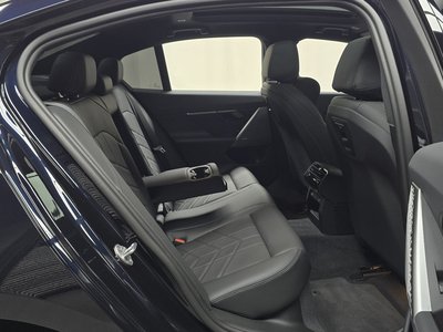 2024 BMW 5 SERIES — миниатюра 17