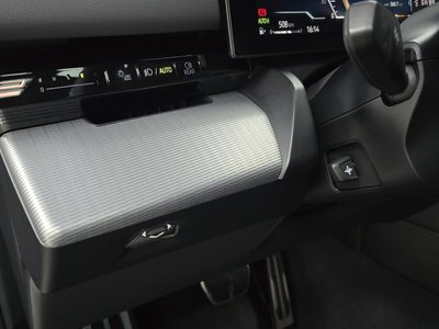 2024 BMW 5 SERIES — миниатюра 25