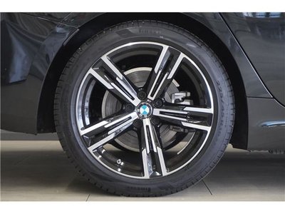 2024 BMW 3 SERIES 照片 8