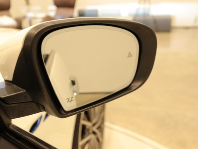 صورة مصغرة 32 لـ 2022 Maserati GHIBLI
