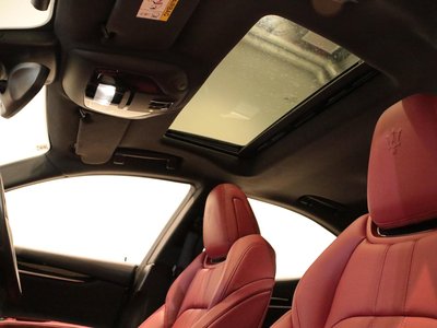 صورة مصغرة 30 لـ 2022 Maserati GHIBLI