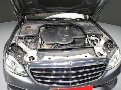 MERCEDES-BENZ E-CLASS - 7