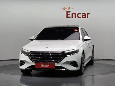 MERCEDES-BENZ E-CLASS - 2