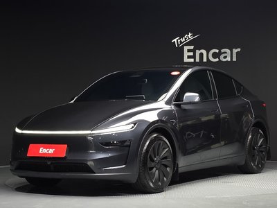 2026 Tesla MODEL Y — фото 1