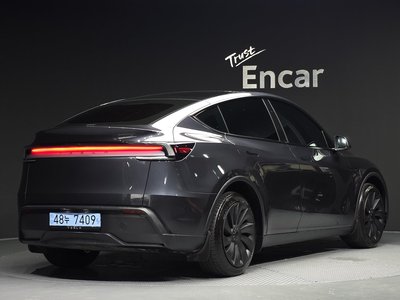 2026 Tesla MODEL Y — фото 3