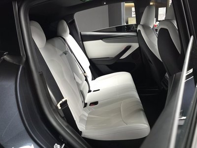 2026 Tesla MODEL Y — миниатюра 12