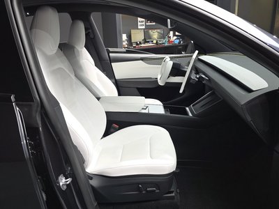2026 Tesla MODEL Y — миниатюра 11