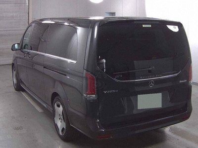 صورة 2 لـ 2025 Mercedes-BENZ V-CLASS