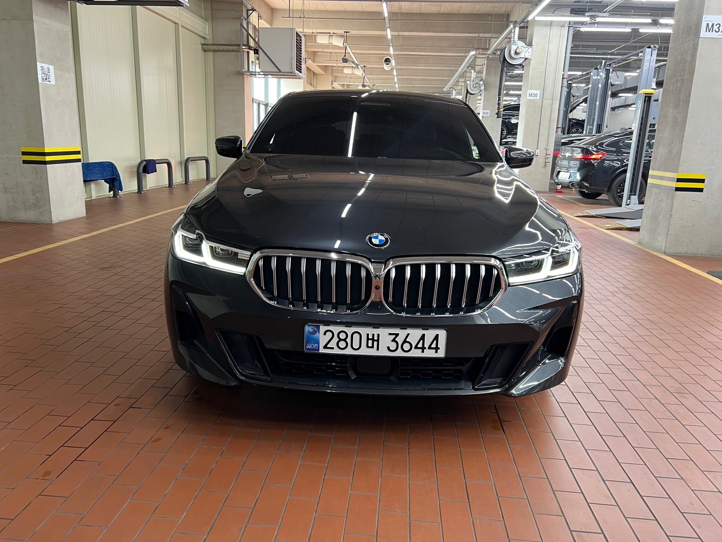 BMW 6 SERIES GT - View 1