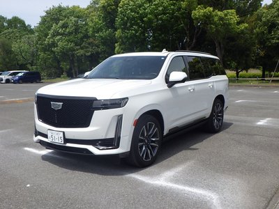 CADILLAC ESCALADE - 1