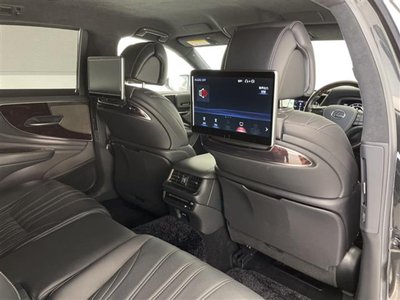 LEXUS LS - 10