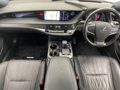 LEXUS LS - 2