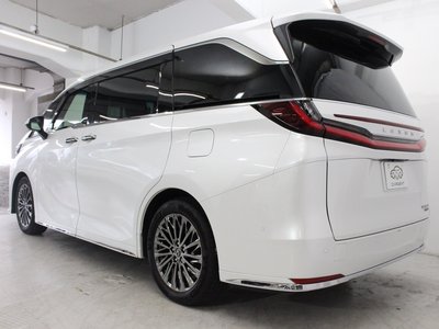 صورة 8 لـ 2025 Lexus LM