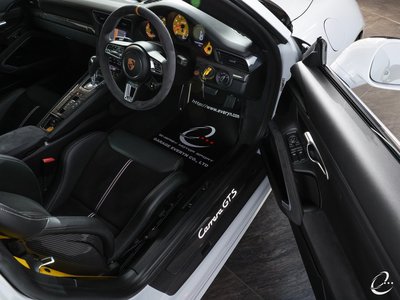 صورة 8 لـ 2017 Porsche 911