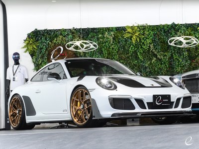 صورة 10 لـ 2017 Porsche 911