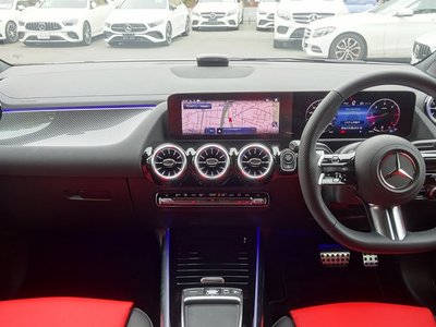 MERCEDES-BENZ GLA - 7