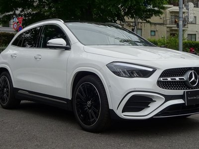 MERCEDES-BENZ GLA - 3