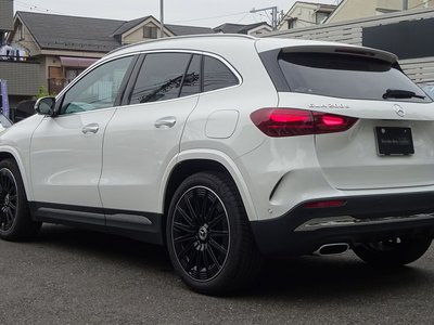 MERCEDES-BENZ GLA - 6