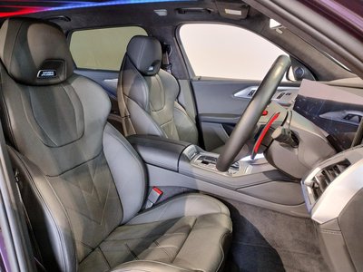 2025 BMW XM 缩略图 16