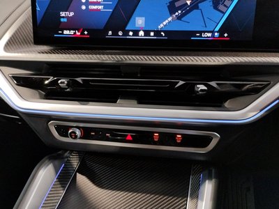2025 BMW XM 缩略图 34