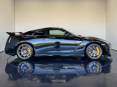 NISSAN GT-R - 5